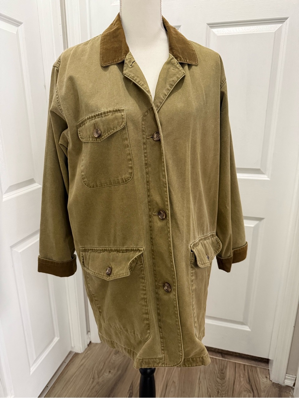 Vintage Eddie Bauer Women's Cotton Canvas Barn Jacket with Corduroy Trim Size S